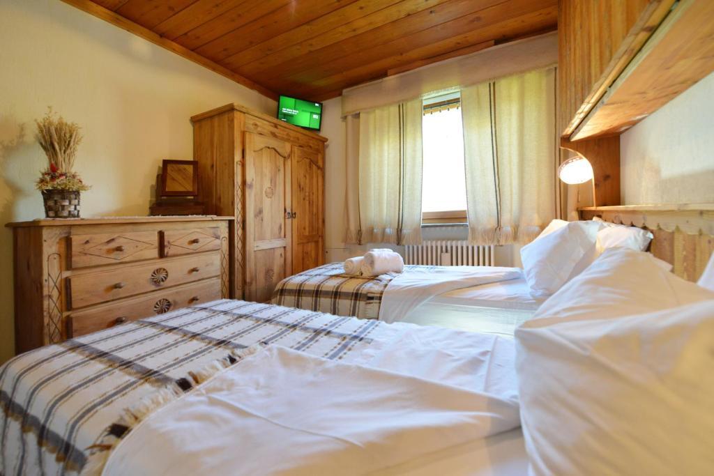 Affittacamere De Charme Jour Et Nuit Torgnon Ruang foto